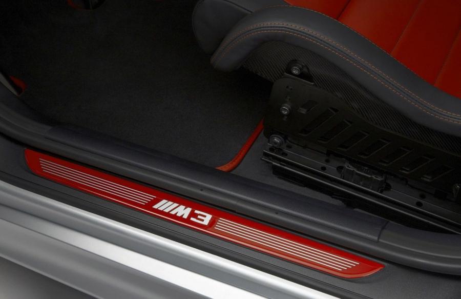  BMW M3 CRT 2011 года  (фото 25 из 76)